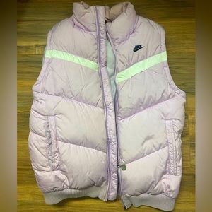 Girls Large Nike Puffer Coat/Vest. Detachable arms.
